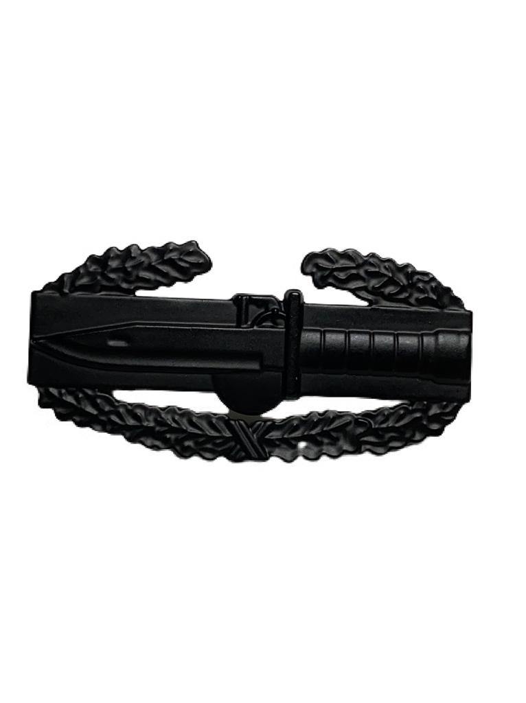 Insigna Metal - Army Combat Action - Surplus Militar